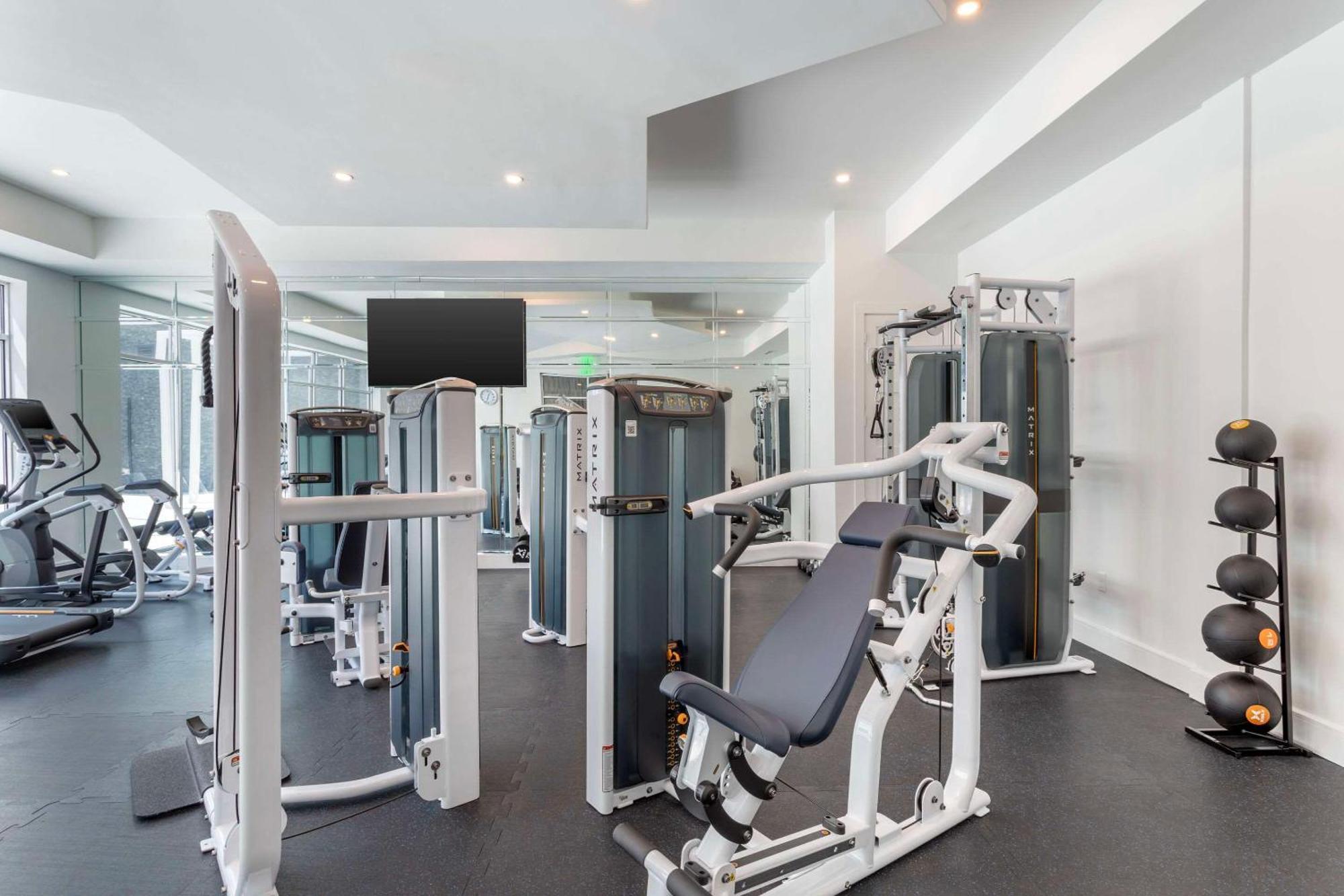 Cambria Hotel Waco University Riverfront Экстерьер фото