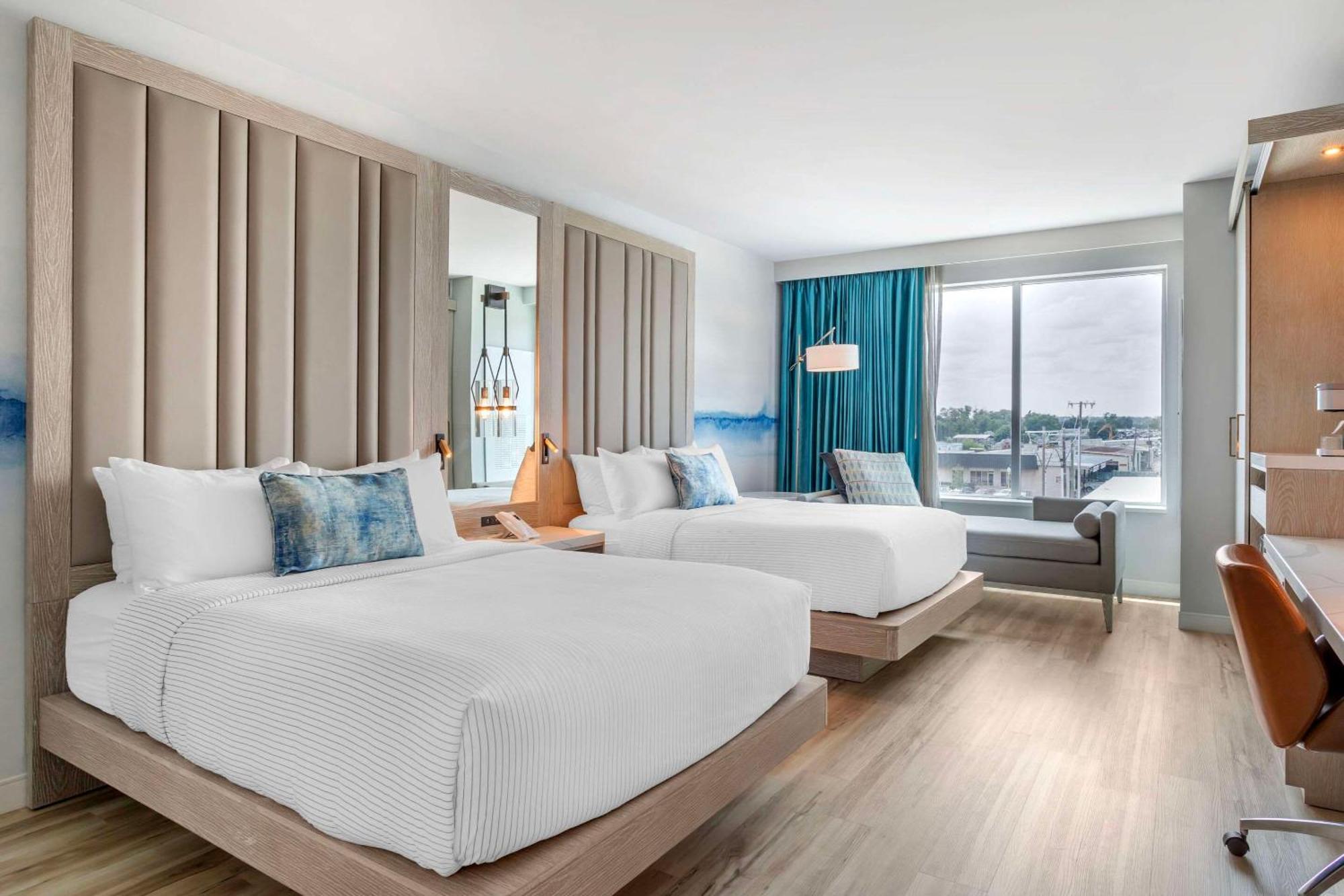Cambria Hotel Waco University Riverfront Экстерьер фото